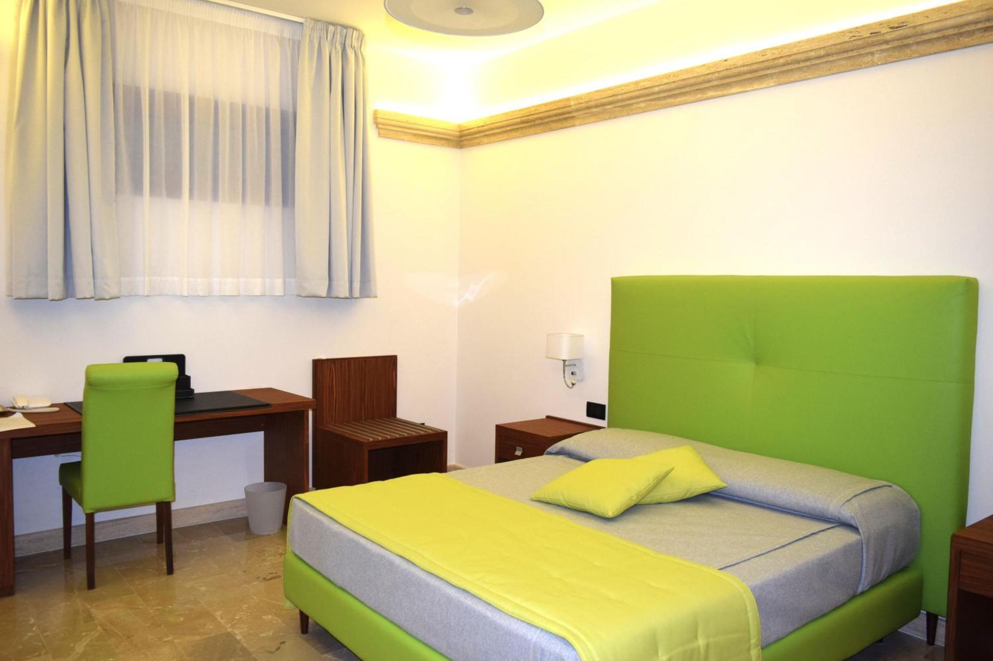 מנדוריה Bhb Hotel מראה חיצוני תמונה
